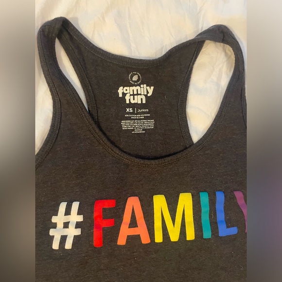 Bethany Mota ❤️ Cropped Faded Jean Jacket P/S with a FREE XS FAMILY TANK 👀 - Picture 13 of 14